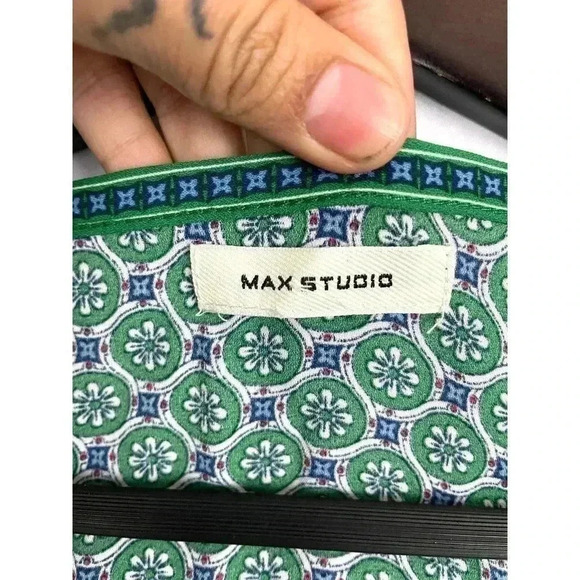 Max Studio Sleeveless Tie Waist Blouse Top MEDIUM Women's Printed Pattern - Picture 2 of 10